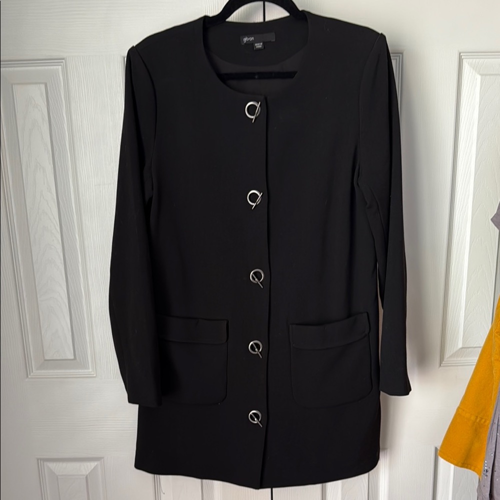 Gibson Black Blazer Classic Collarless Design